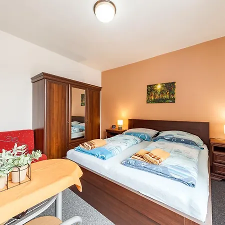 Guest house U Hraze 3*