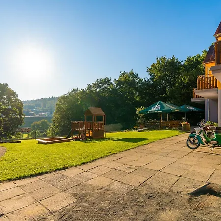 Guest house U Hraze 3*