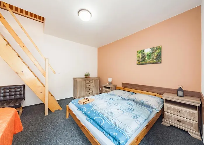 U Hraze Гостевой дом 3*